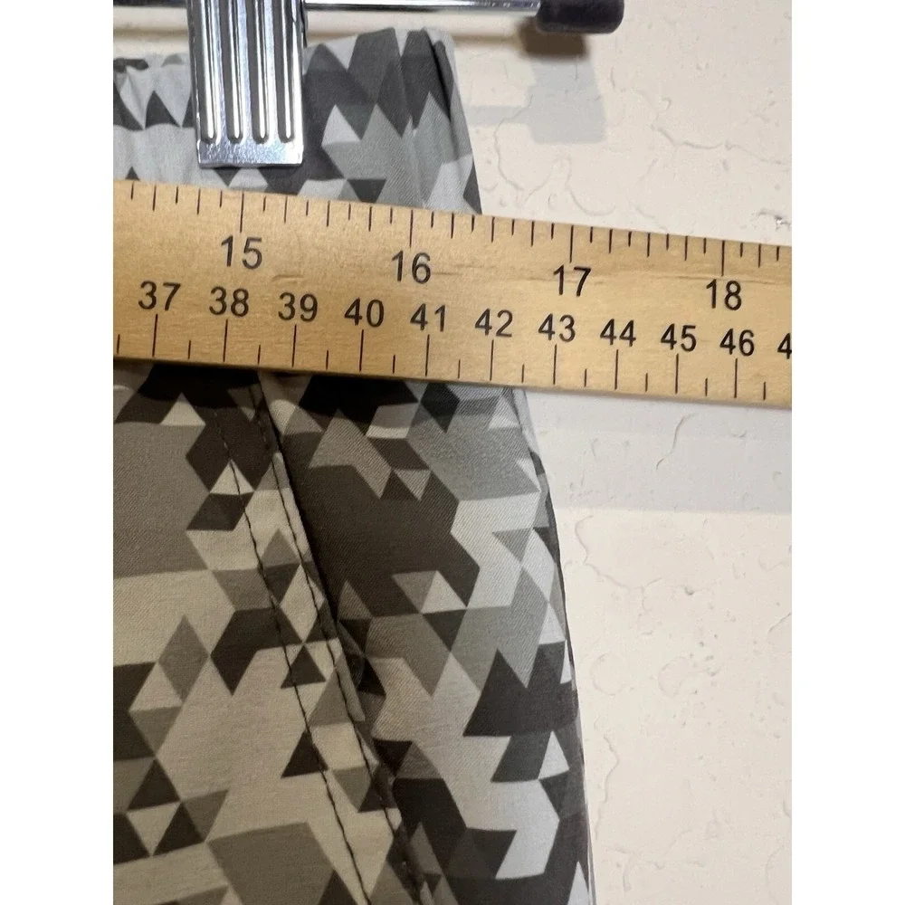Projek Raw Shorts Mens Large Digital Camo Lined Performance Stretch Athletic